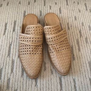 Freda Salvador Keen Mule in Nude Woven Calf